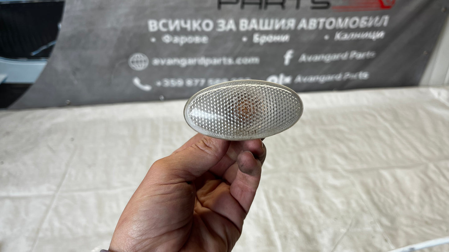 Suzuki SX4 мигач