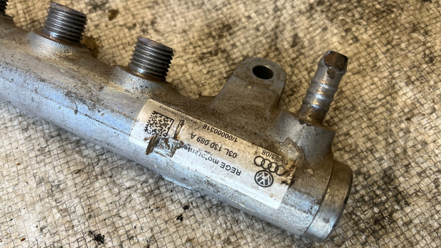 Audi A4 2.0 TDi горивна рейка