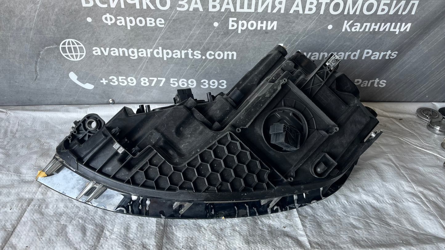 Десен фар Volkswagen Golf 7