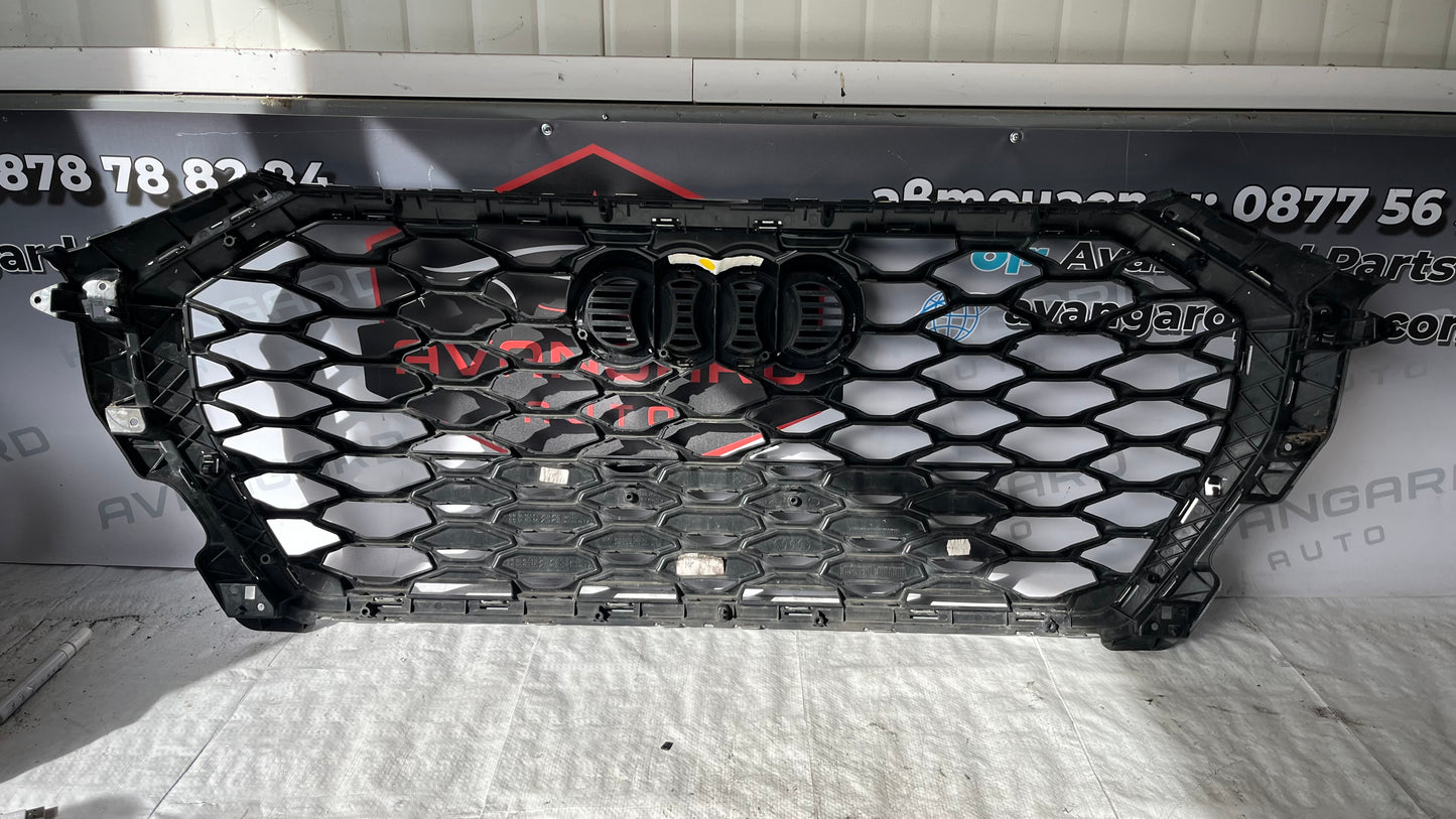 Audi Q3 83F S-Line предна решетка