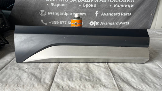 Декоративна лайстна на задна дясна врата Audi Q3 (2011-2017)