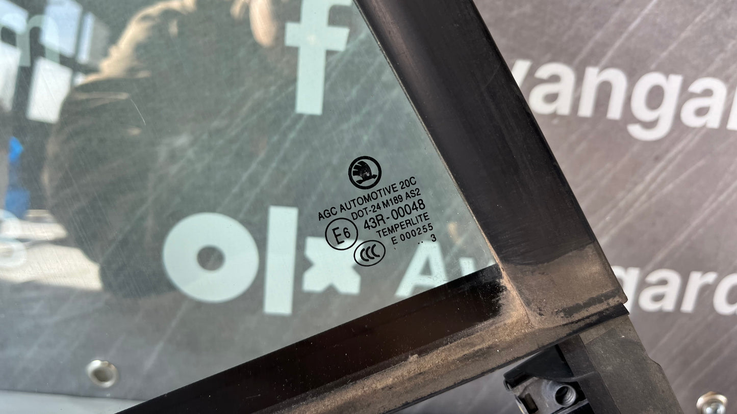 Задно ляво стъкло Skoda Octavia 3 (2012-2019)