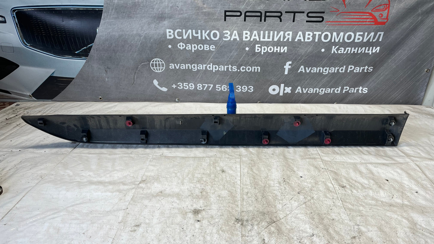 Peugeot Traveller декоративна лайстна задна лява