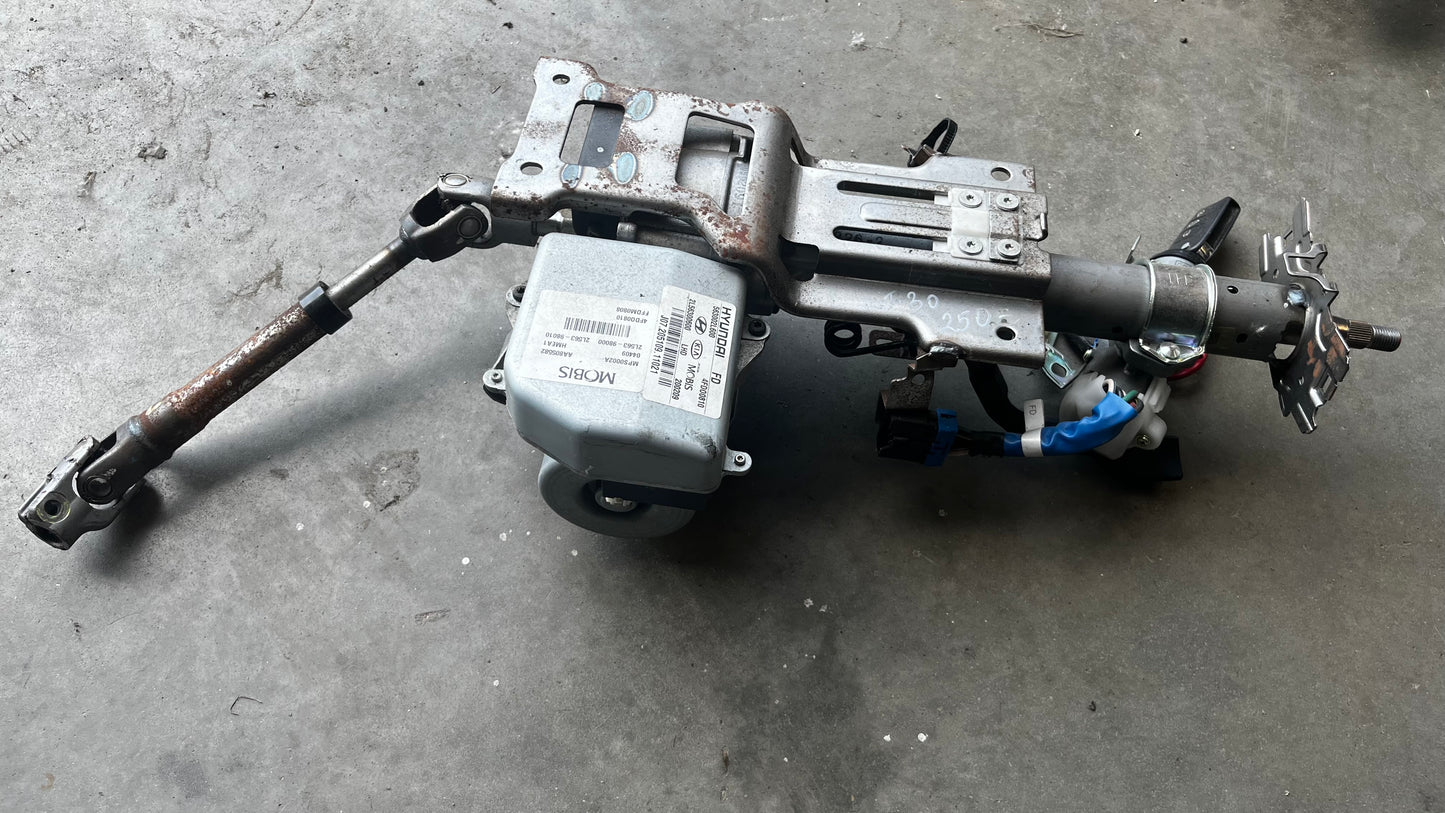 Hyundai i30 Lift 07- 1.4 кормилна рейка