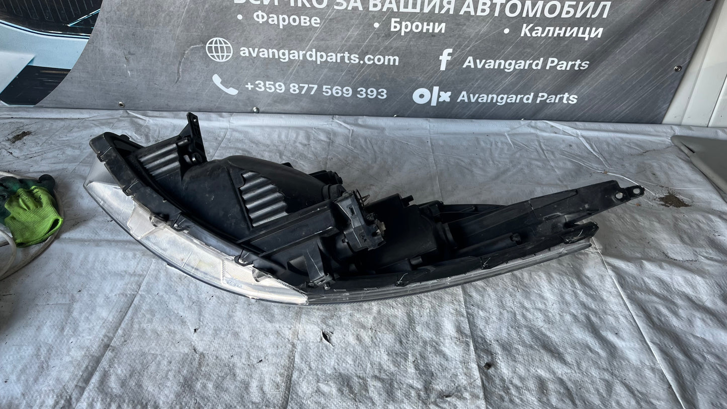 Десен фар Suzuki Swift 2011-