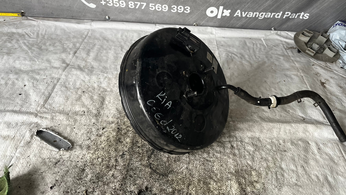 Kia Ceed 2012 серво