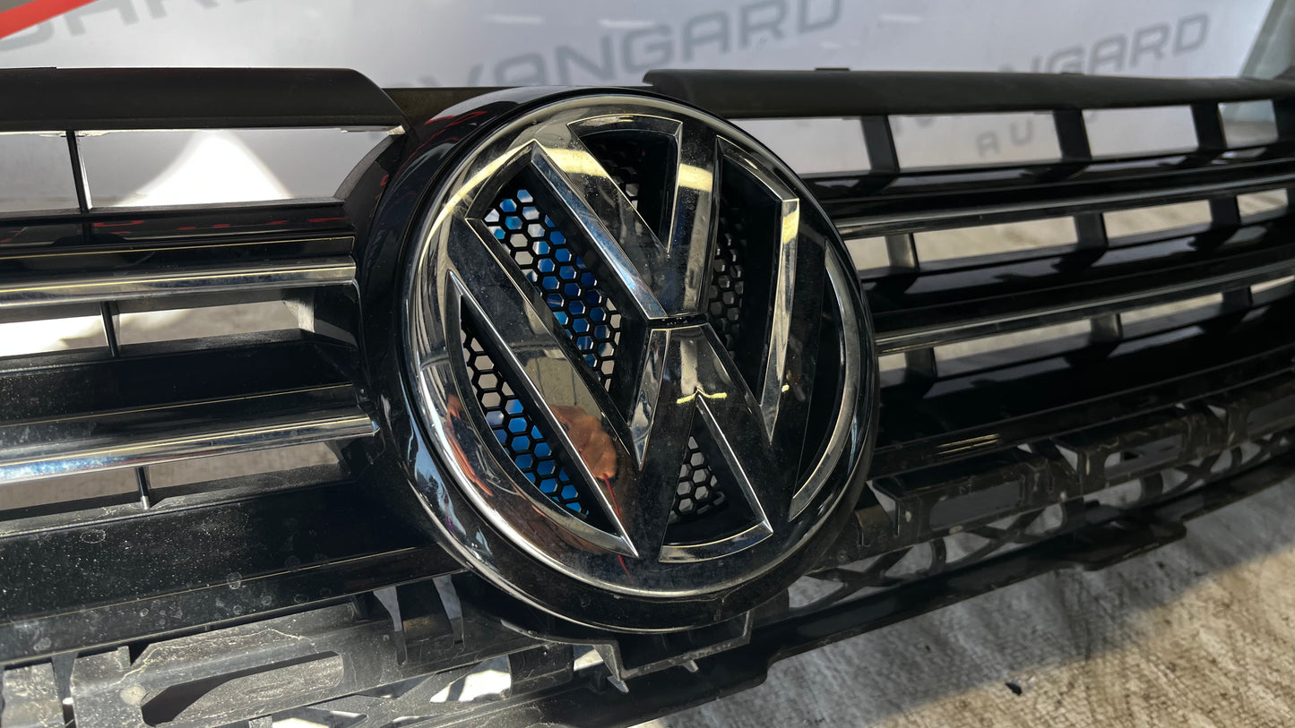 Volkswagen Tiguan 2010- предна решетка