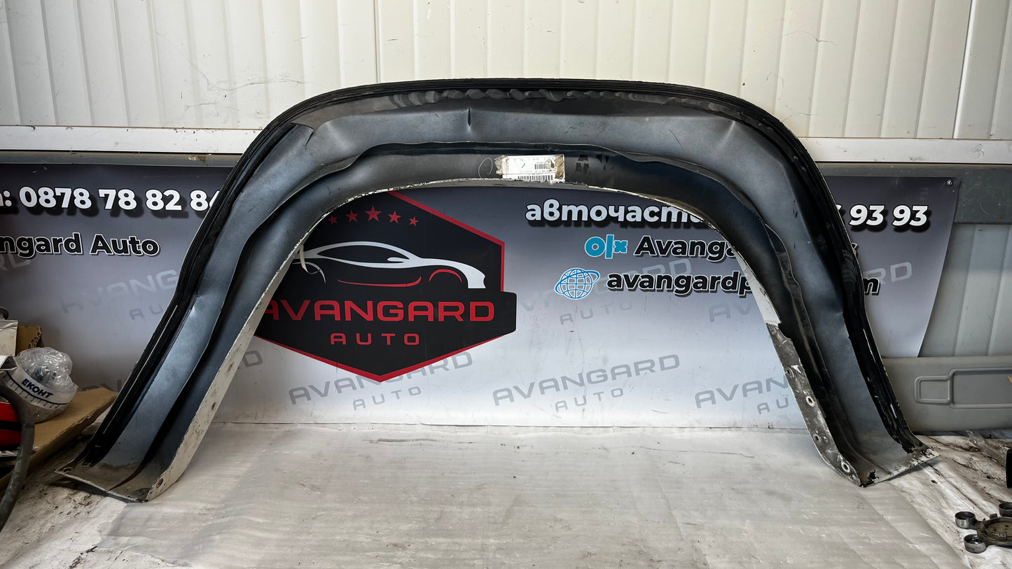 Volkswagen Amarok 10- вежда задна