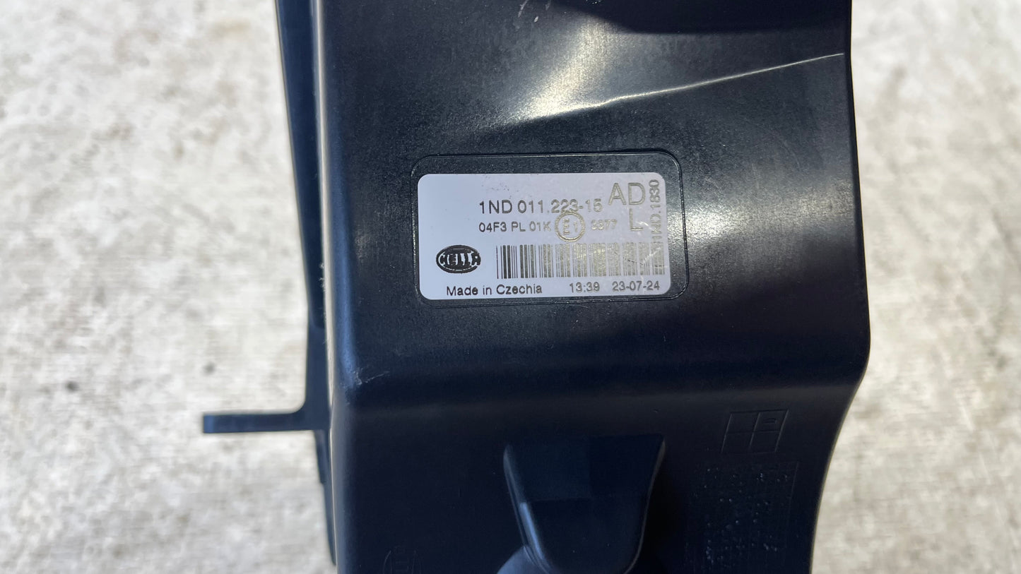 Volkswagen Golf 7 десен халоген