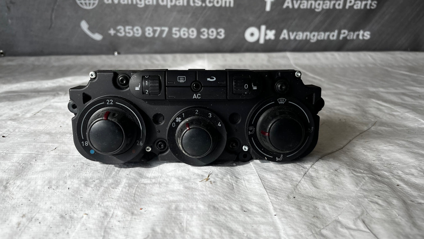 Seat Altea 04- панел климатик