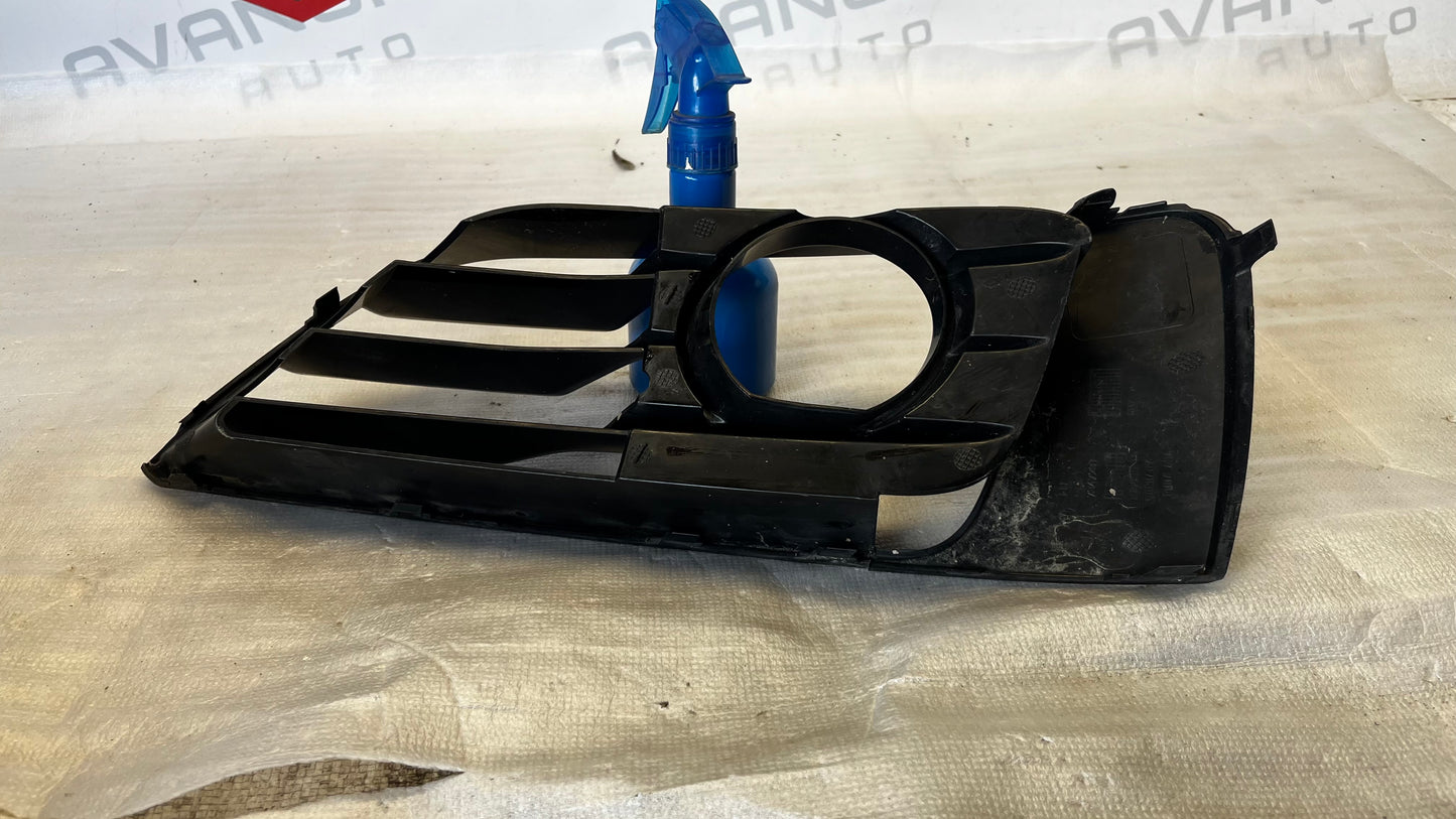 BMW 2 F45/F46 решетка лява за халоген