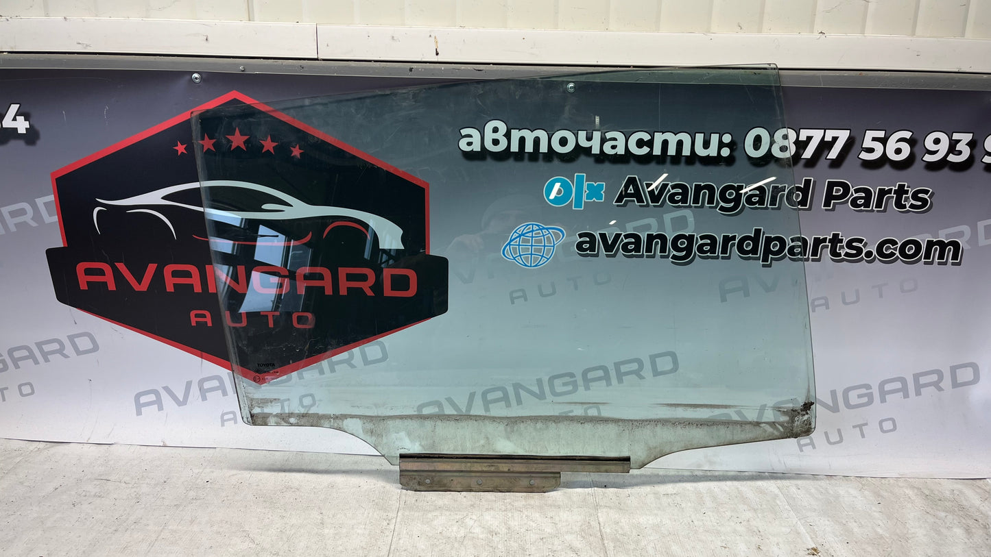 Toyota Verso 13- задно дясно стъкло