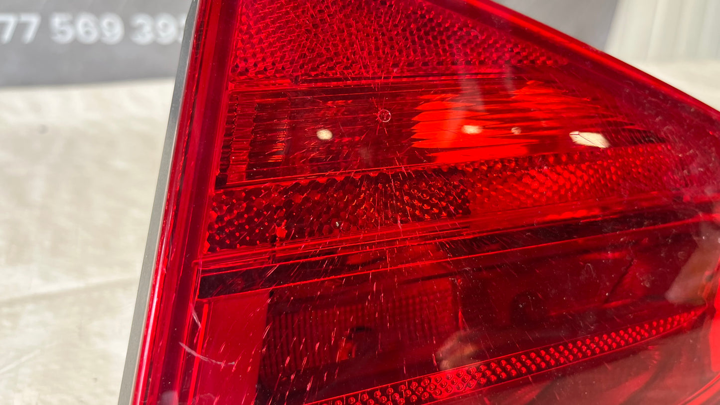 Audi A4 B8 десен стоп