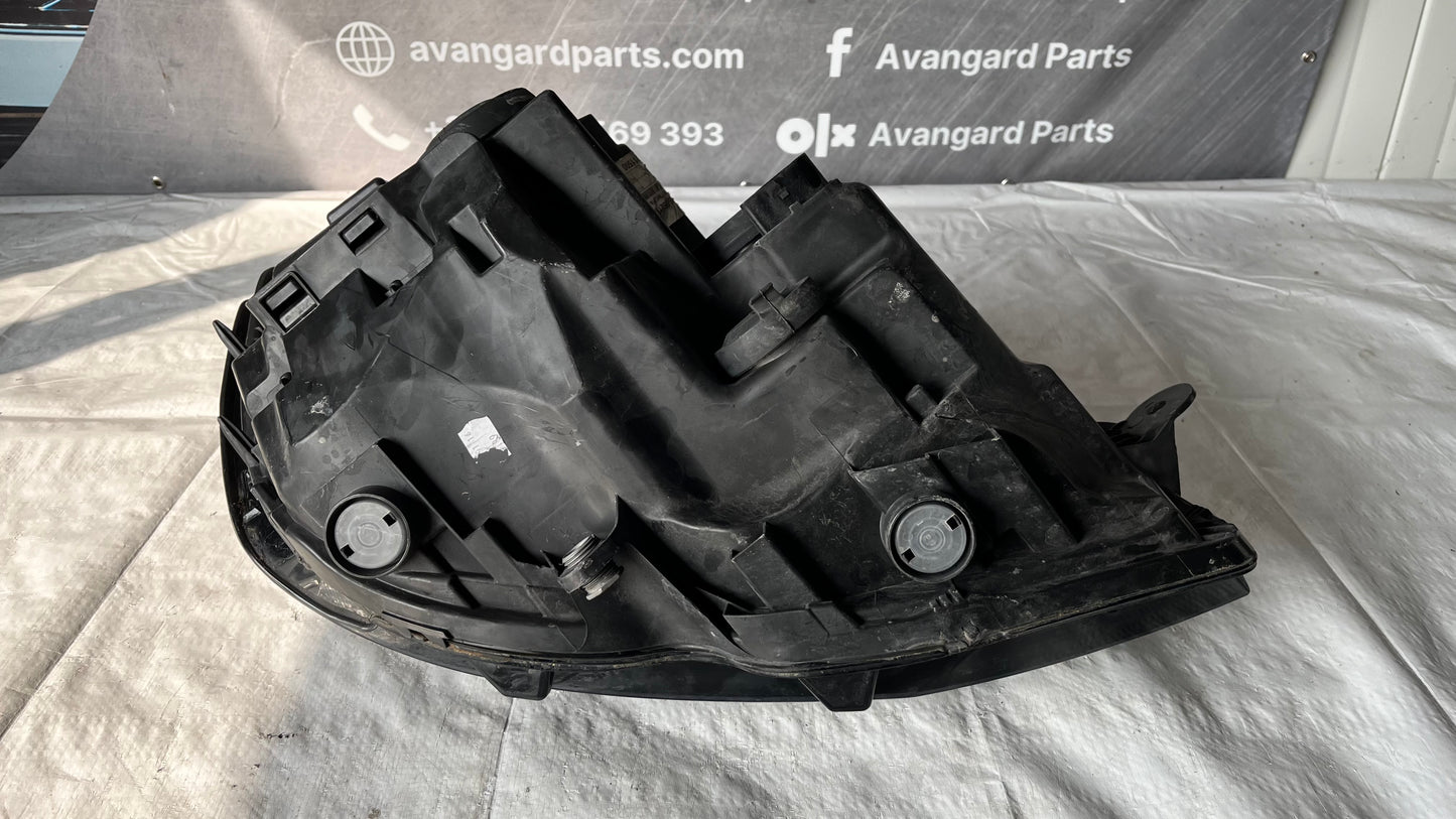 Ляв фар Volkswagen Transporter T6 2015-2024