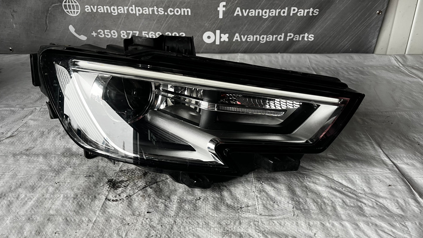 Audi A3 8V десен фар