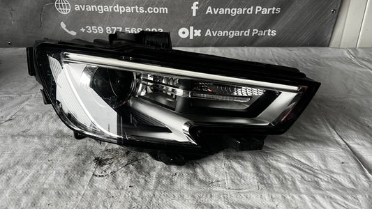 Audi A3 8V десен фар