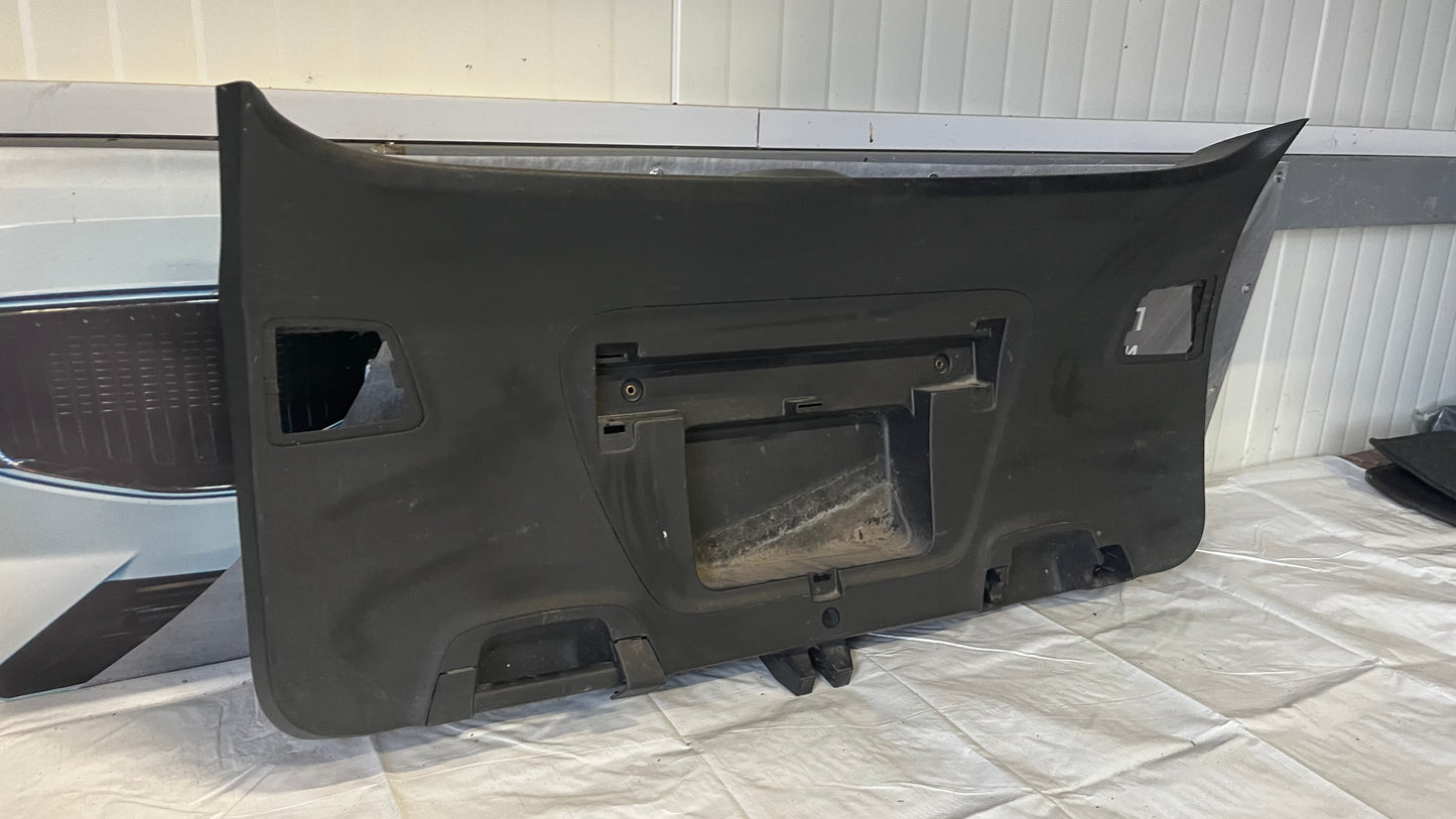Кора от багажна врата Opel Astra J комби 2010-2018