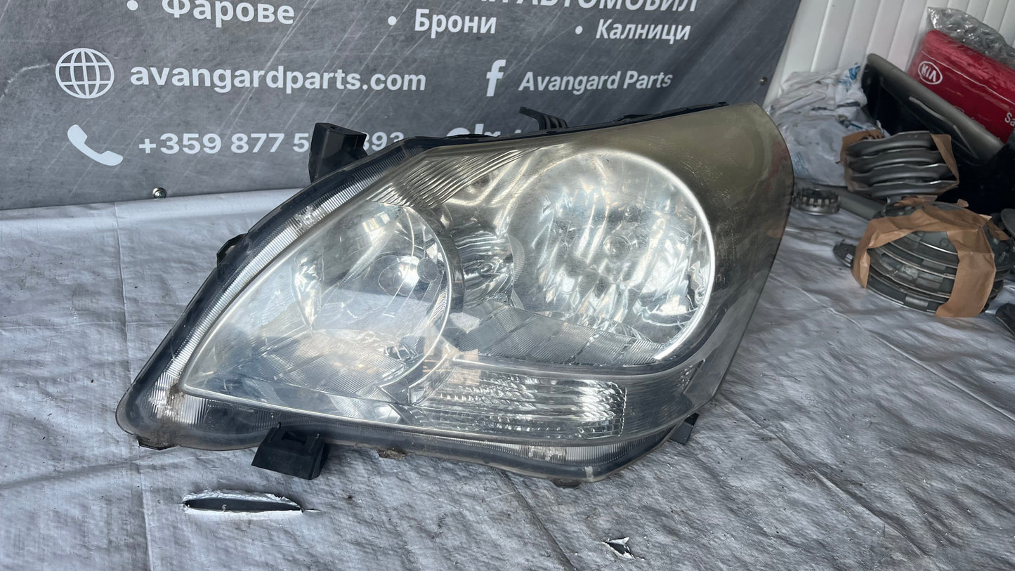 Ляв фар Toyota Verso 2009-