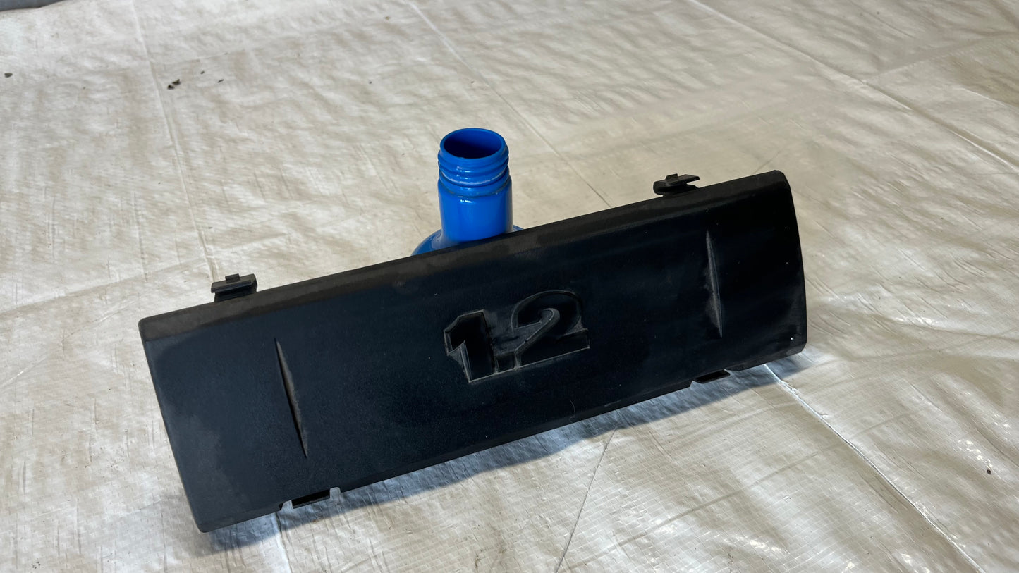 Skoda Fabia 2 капачка на двигател