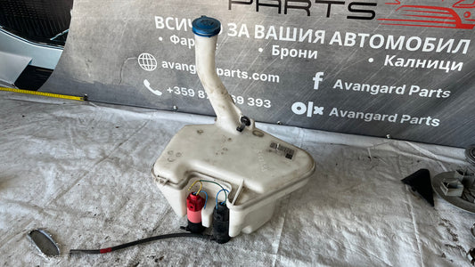 Toyota Yaris 2005- казанче чистачки