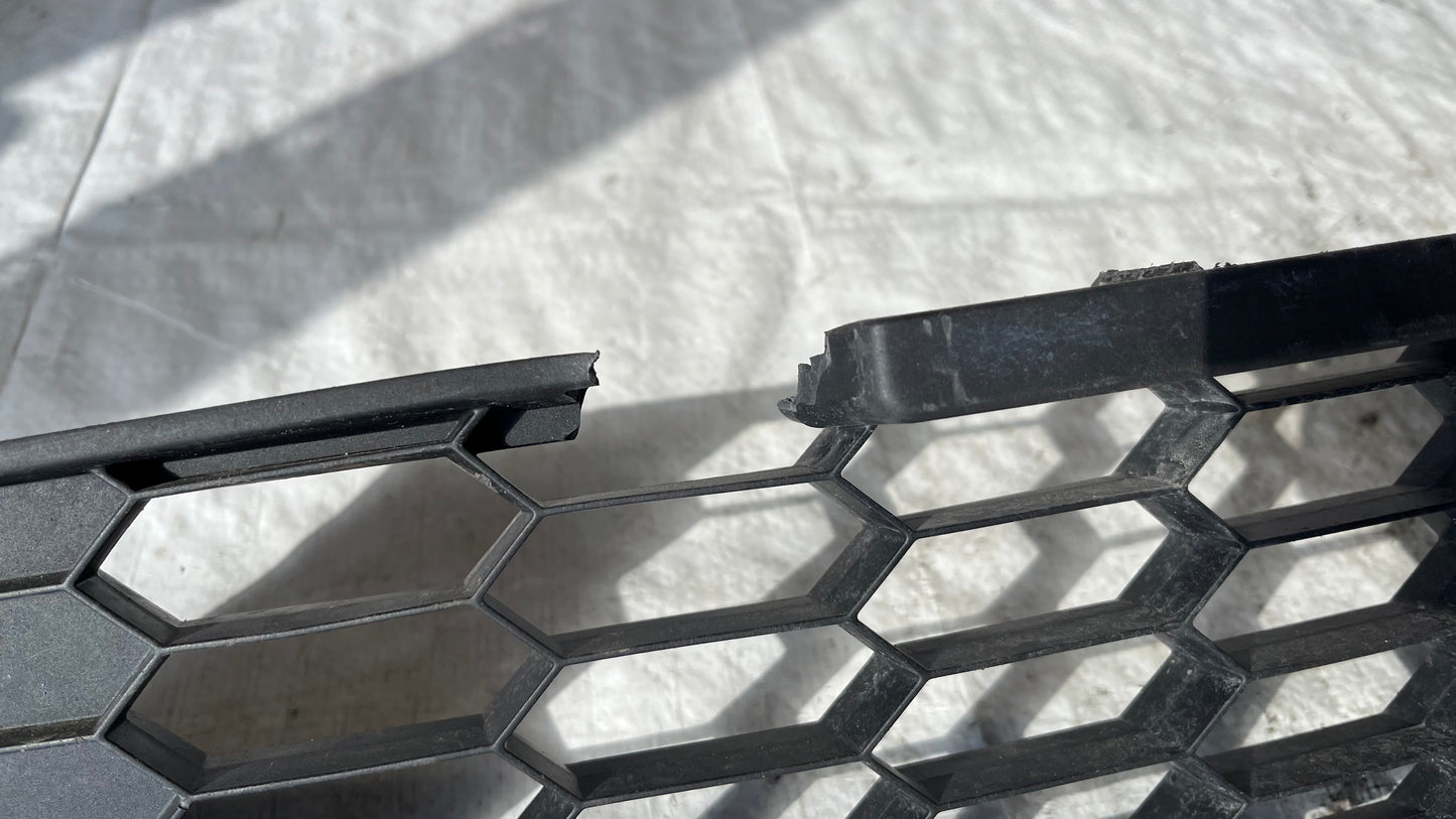 Skoda Octavia 3 Scout предна решетка