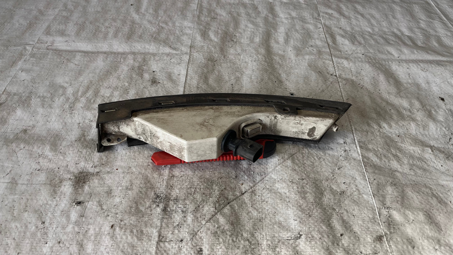 Volkswagen Passat B6 десен мигач