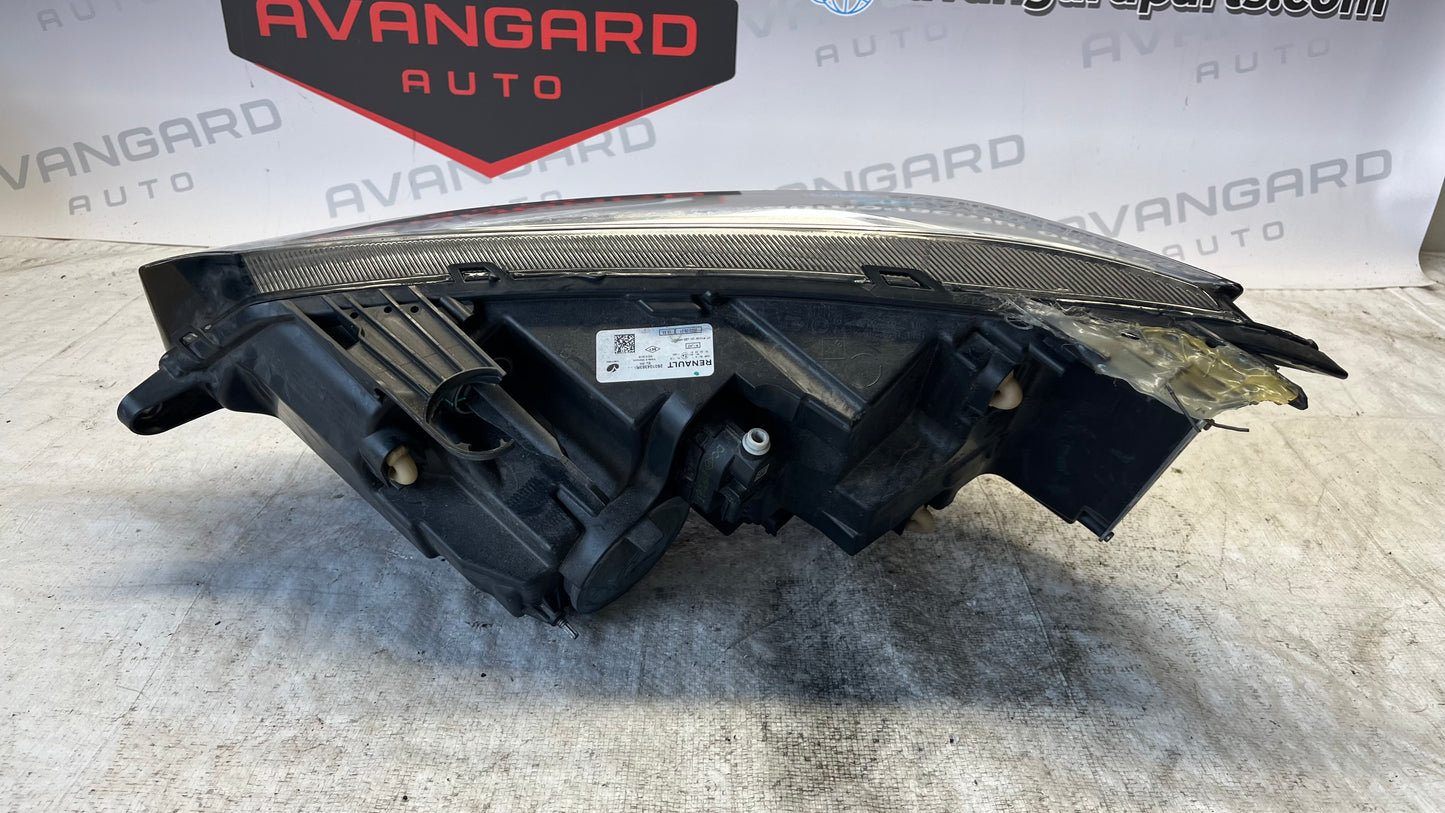 Dacia Sandero 3 десен фар