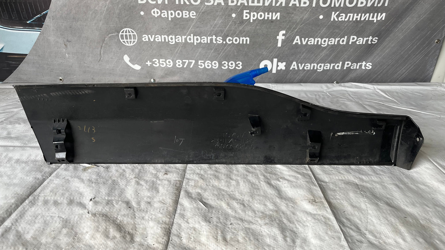 Декоративна лайстна за задна дясна врата Toyota RAV4 2019-