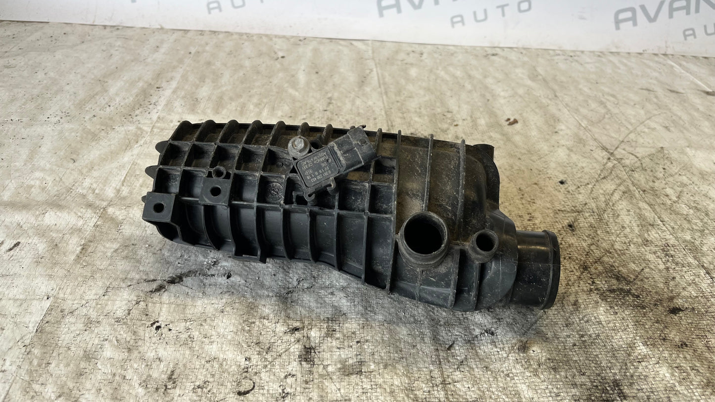 Ford Focus 1.0 Ecoboost всмукателен колектор