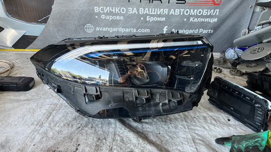 Mercedes EQA 243 десен фар