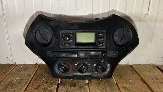 Панел климатик и радио Toyota Yaris/Verso 1999-2006