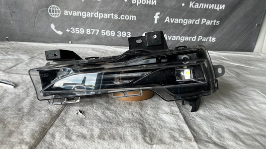 Десен халоген Tesla 3 2017-2023