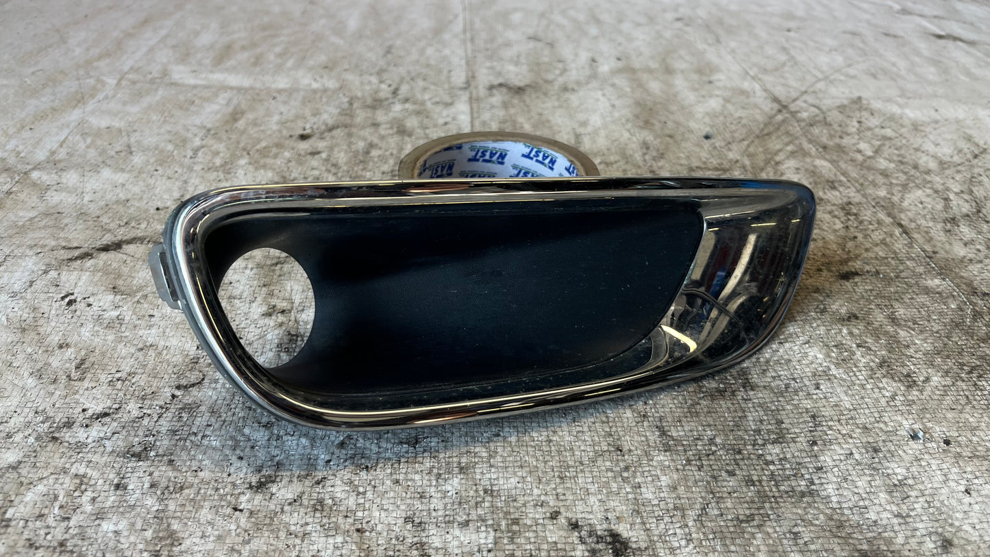 Jeep Grand Cherokee MK2 решетка за халоген ляв