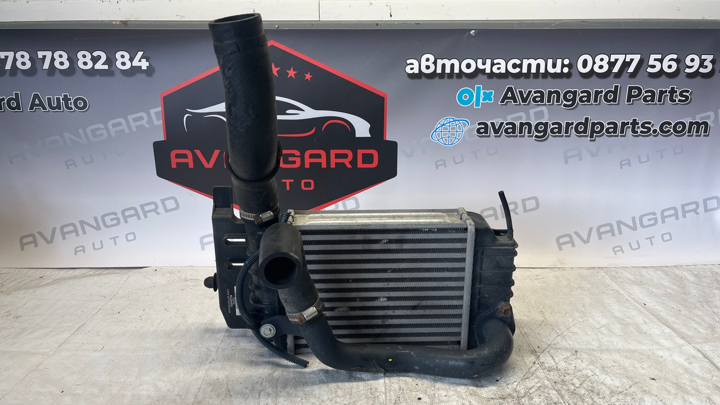 Toyota Yaris 2 1.4 интеркулер