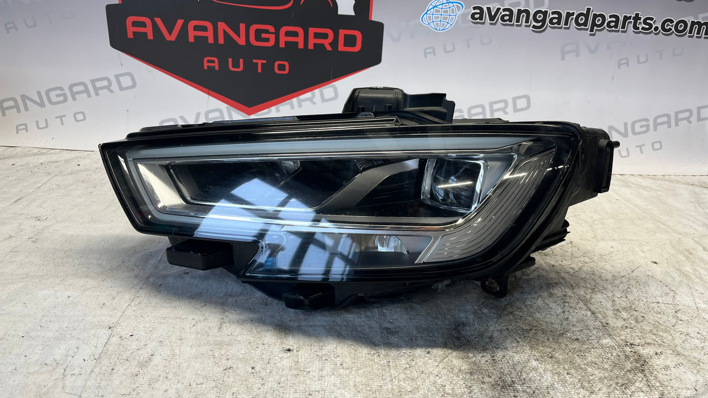 Ляв фар Audi A3 S3