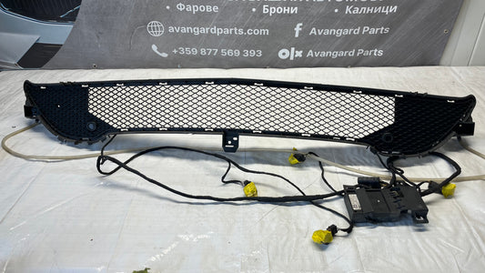 Mercedes CLA C117 решетка с парктроник