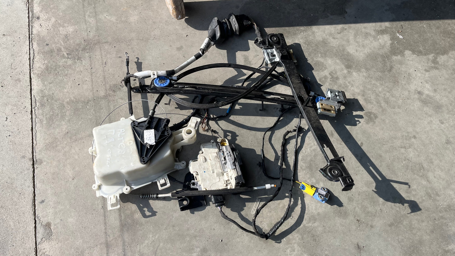 Seat Toledo 3 механизъм преден ляв стъклоповдигач