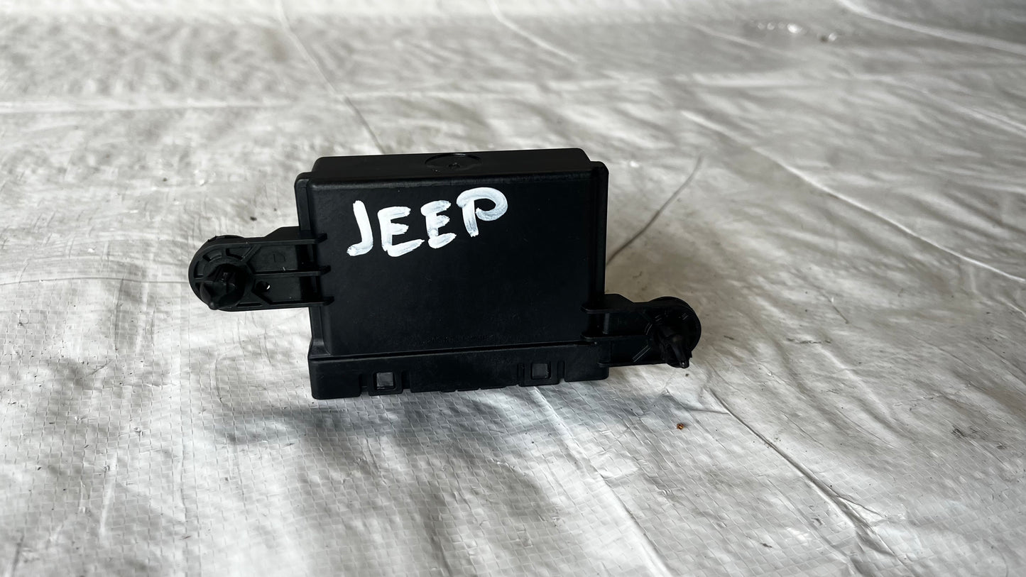 Fiat 500X паркинг модул