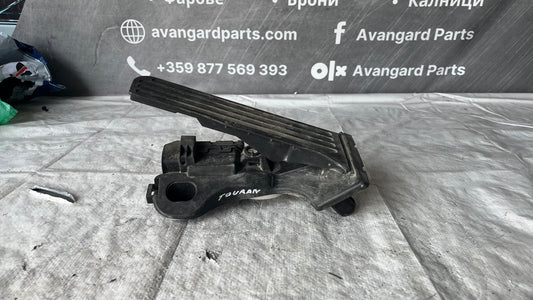 Педал за газ Volkswagen Touran 1