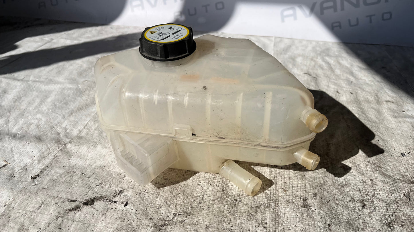 Ford B-Max казанче антифри