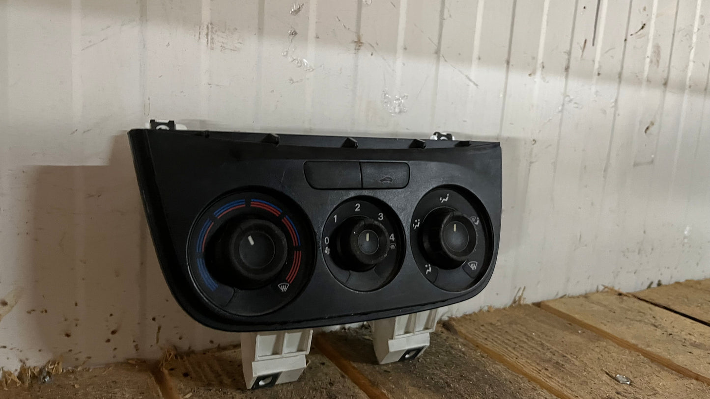 Панел климатик Fiat Doblo 2010-2015