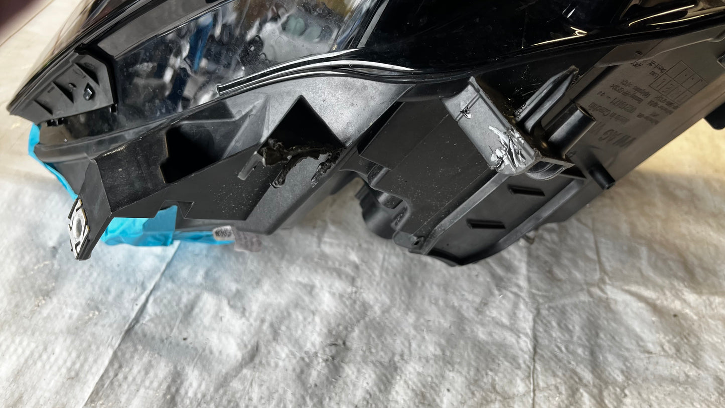 Десен фар Seat Cupra Born 2021-