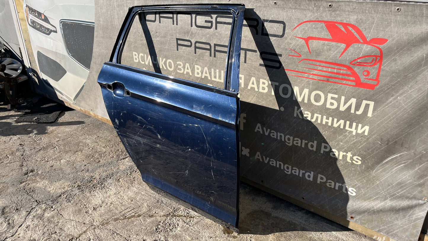 Задна дясна врата VW Passat B8 2014-2022 комби