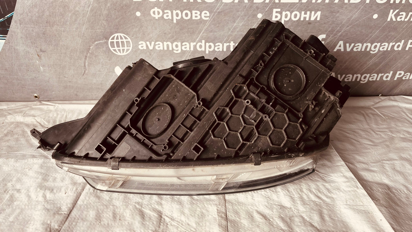 Десен фар Skoda Yeti 2013-2017