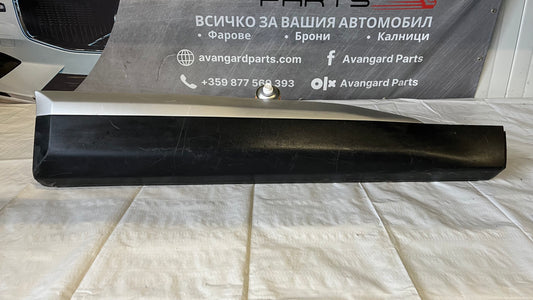Декоративна лайстна за предна дясна врата Peugeot 2008 2 2019-