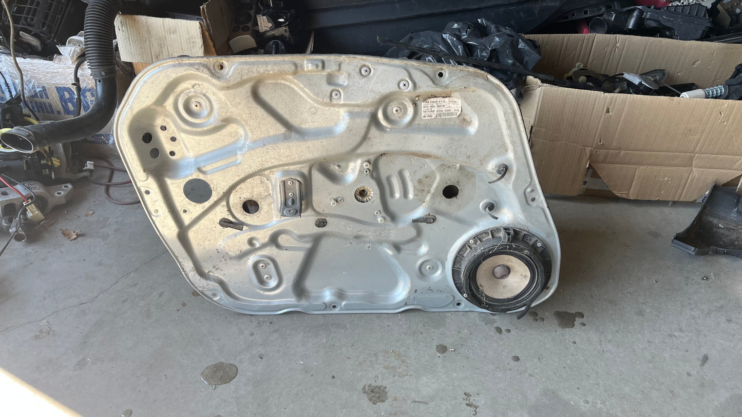 Hyundai i30 кора за предна лява врата