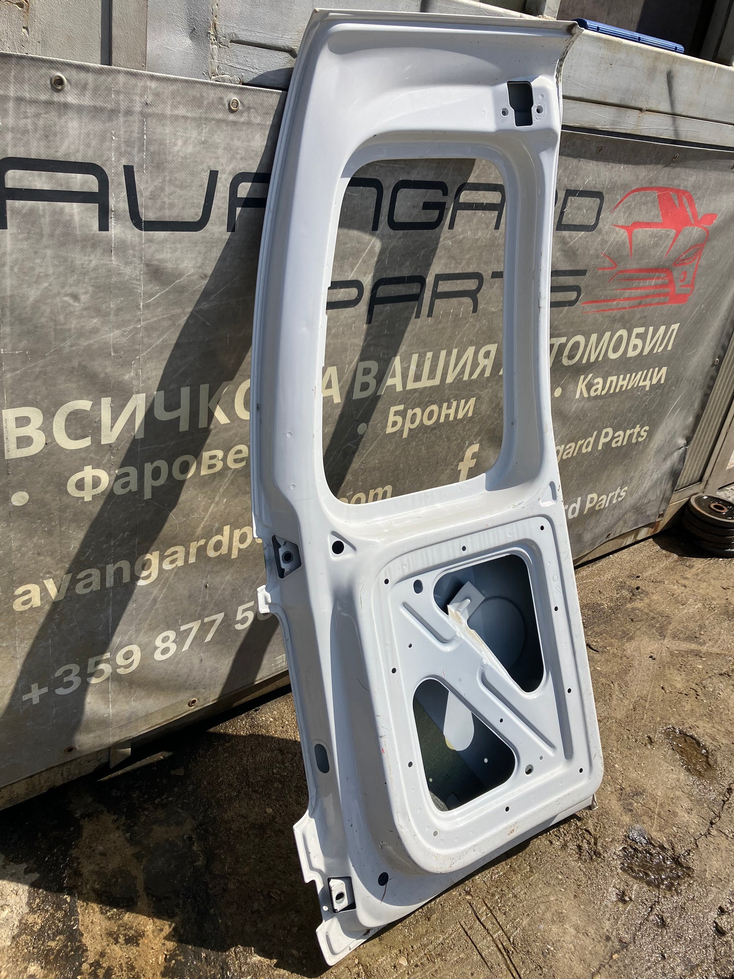 Задна врата за Volkswagen caddy k2 4