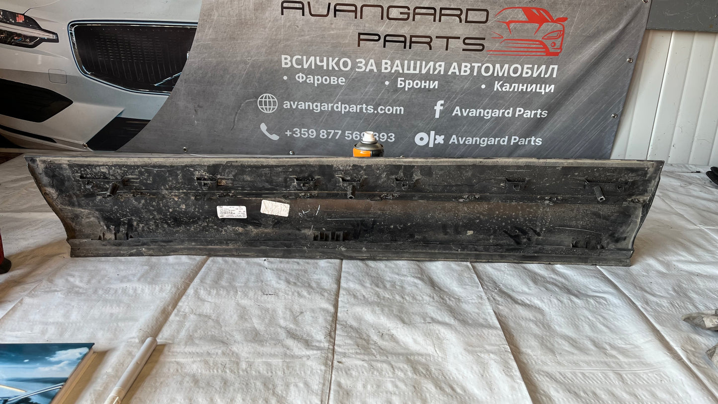 Декоративна лайстна за предна дясна врата Mercedes GLB X247 2019-