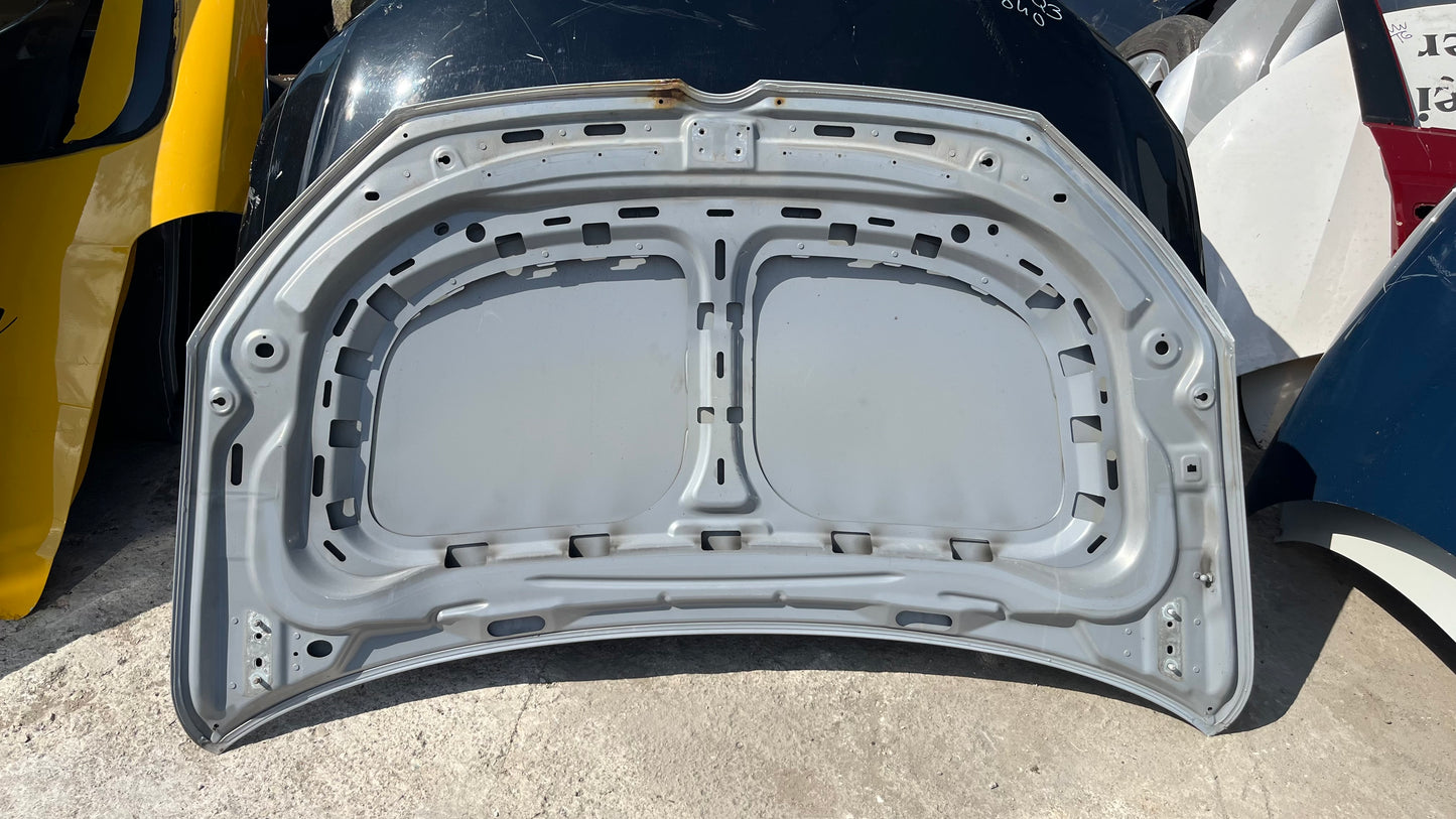Преден капак VW Touran 2 2011-