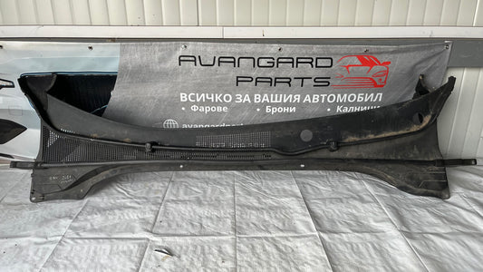 Лайстна под чистачки Hyundai i30 2017-
